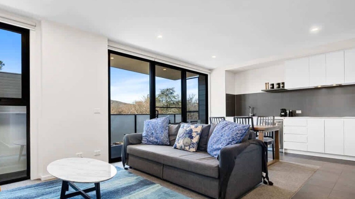 Braddon Apartment | Stylish Modern Apartment in Braddon