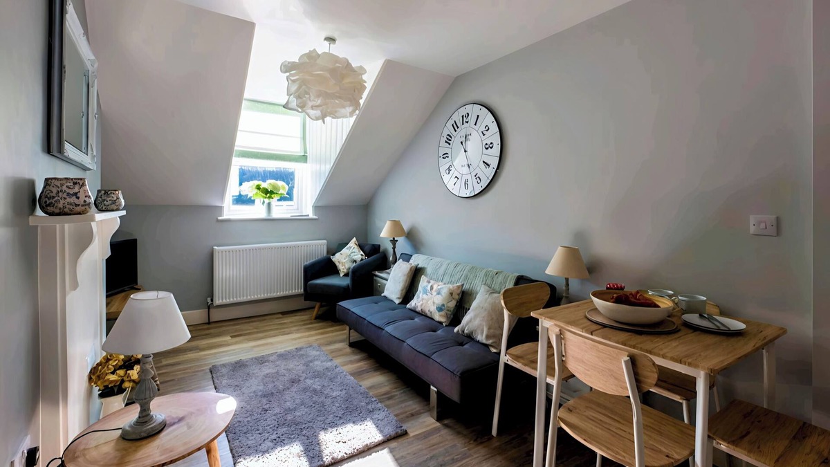 Barbican Apartment | Stylish Modern Loft Appartment on The Hoe