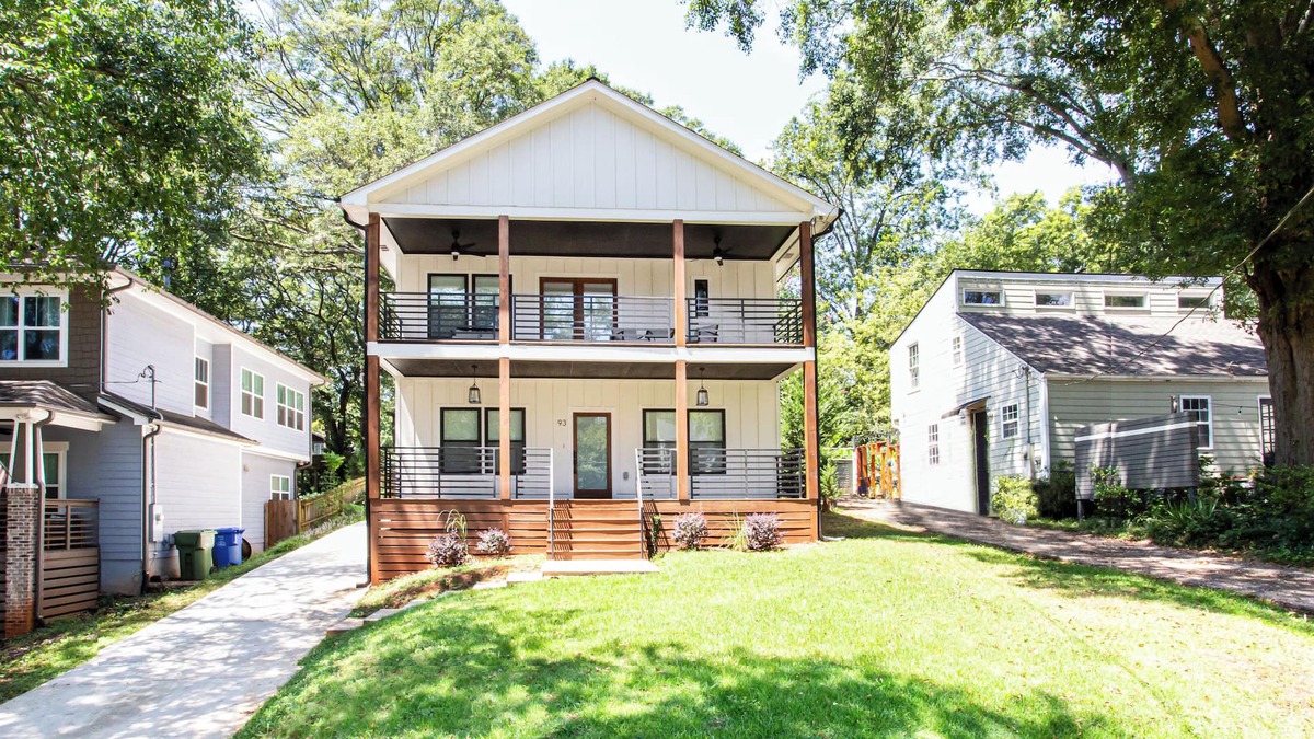 Kirkwood House | Stylish & Modern New Home Downtown Atlanta