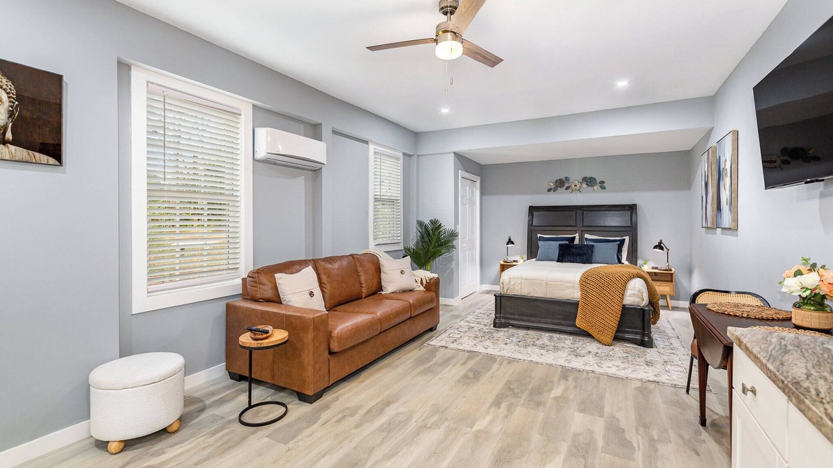 Durham Apartment | Stylish-Modern Open Concept Studio In The Hearth Of Durham NC
