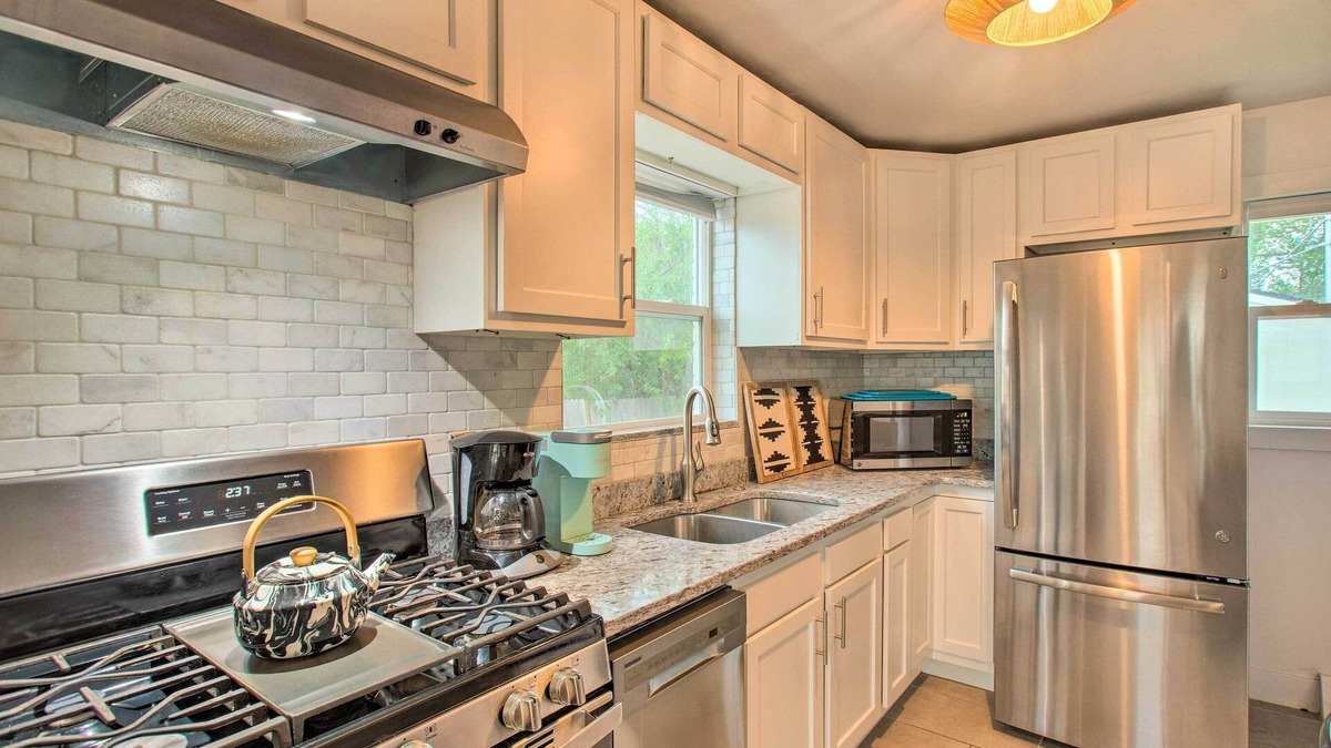 Twin Lakes House | Stylish, Newly Renovated Modern Home in North Denver!