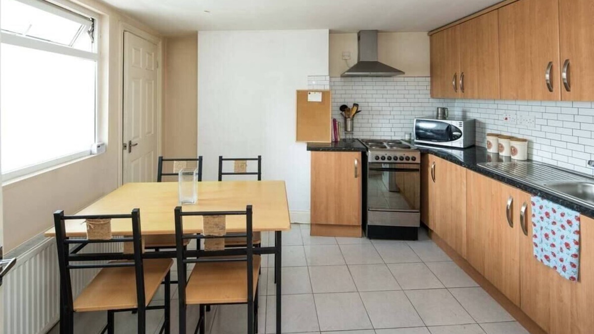 Woolwich Riverside House | Stylish Penthouse for 6 in Woolwich!