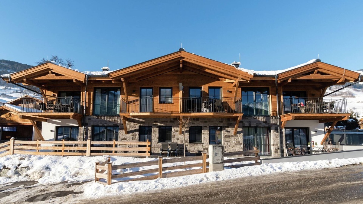 Walchen Apartment | Stylish penthouse in Piesendorf / Walchen near a ski area, with sauna