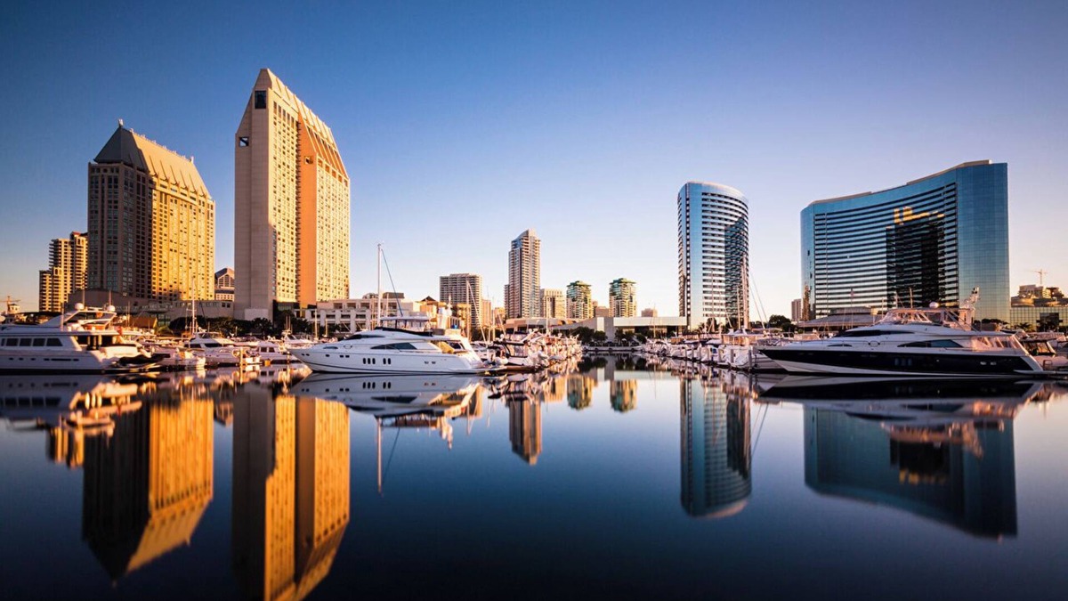 Lincoln Acres House | Stylish SD Living -10 min drive to Downtownnn
