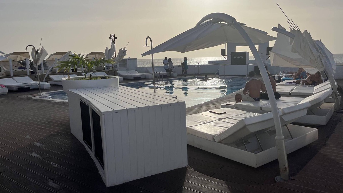 Santa Maria Apartment | Stylish spacious apartment, fully equipped - walking distance to beach