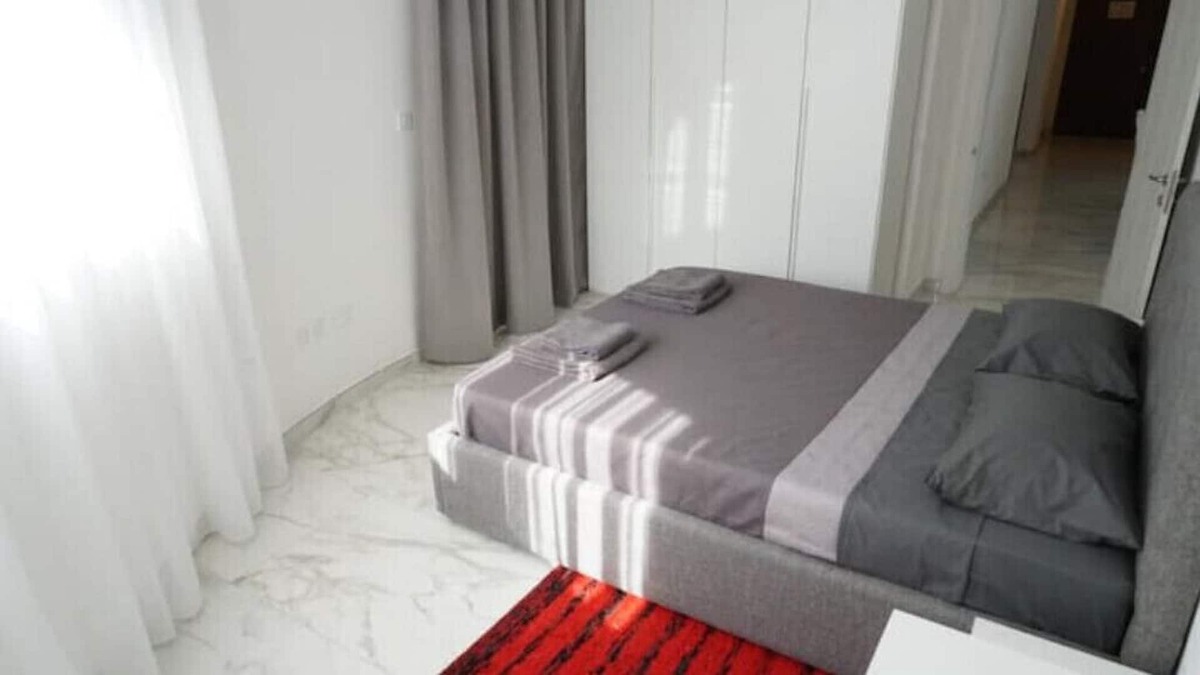 Tal-Ghoqod Apartment | Stylish St. Julians Apartment