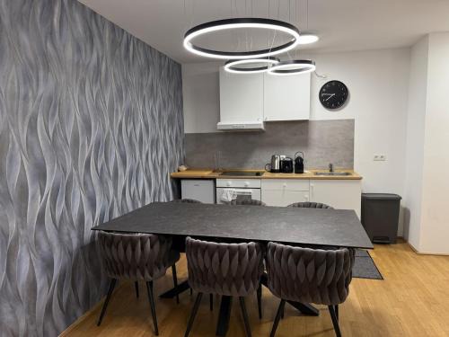 Vienna Apartment | Stylish Stadlau Apartment - Free Parking
