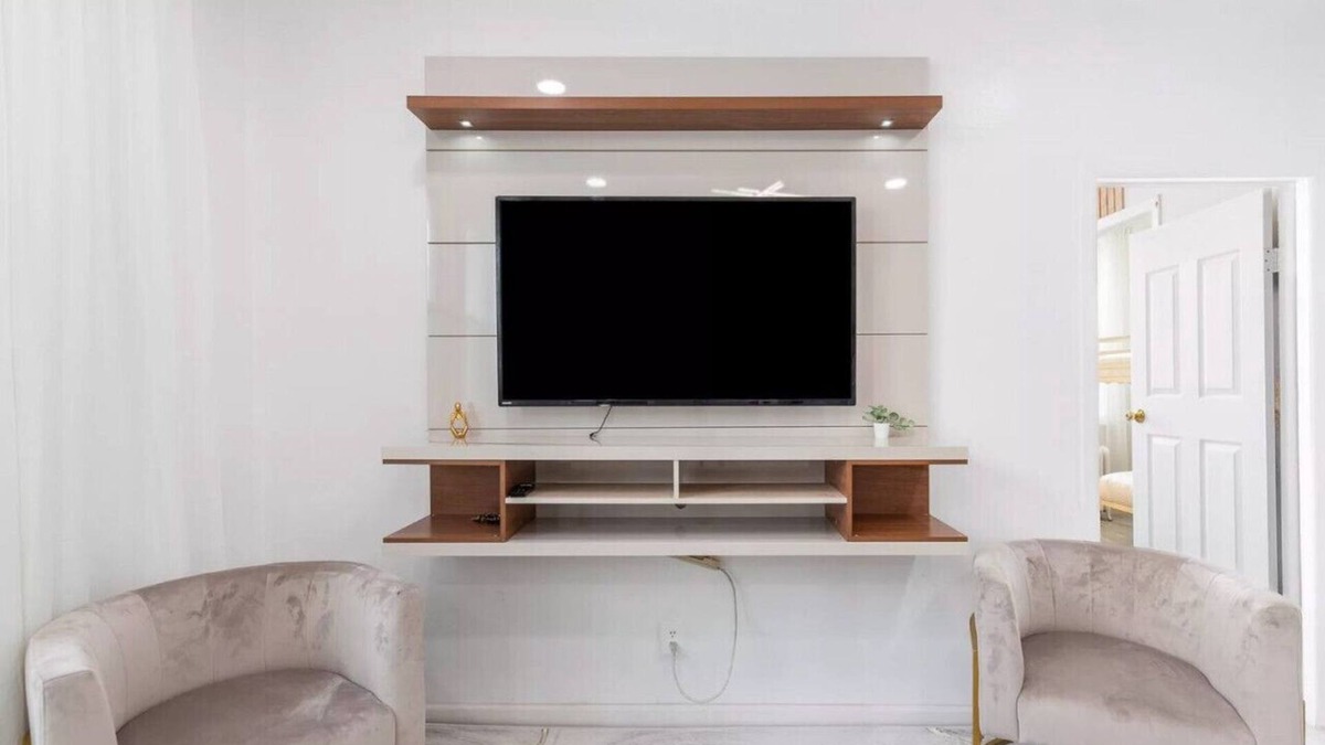 Southeast Yonkers House | Stylish Stay in City’s Best Spot - The Perfect Stay