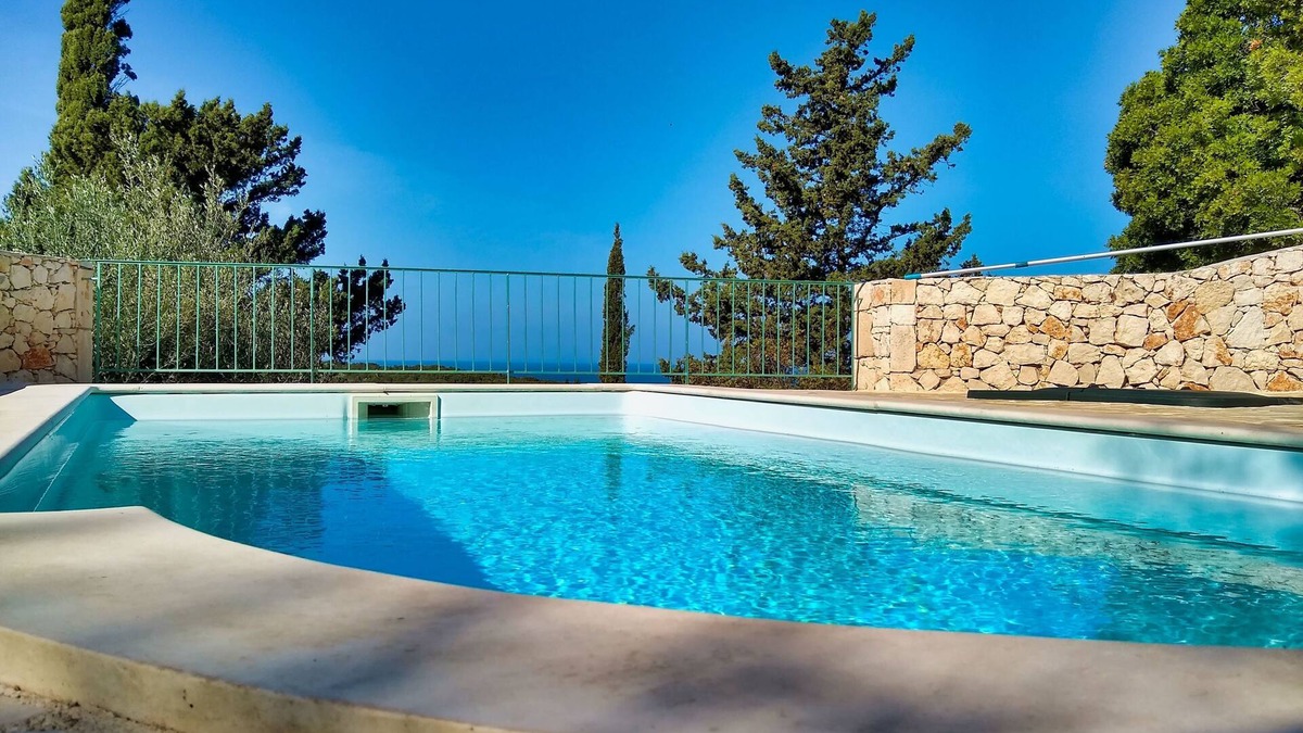 Manganos Cottage | Stylish Stone Cottage with Pool near Fiskardo