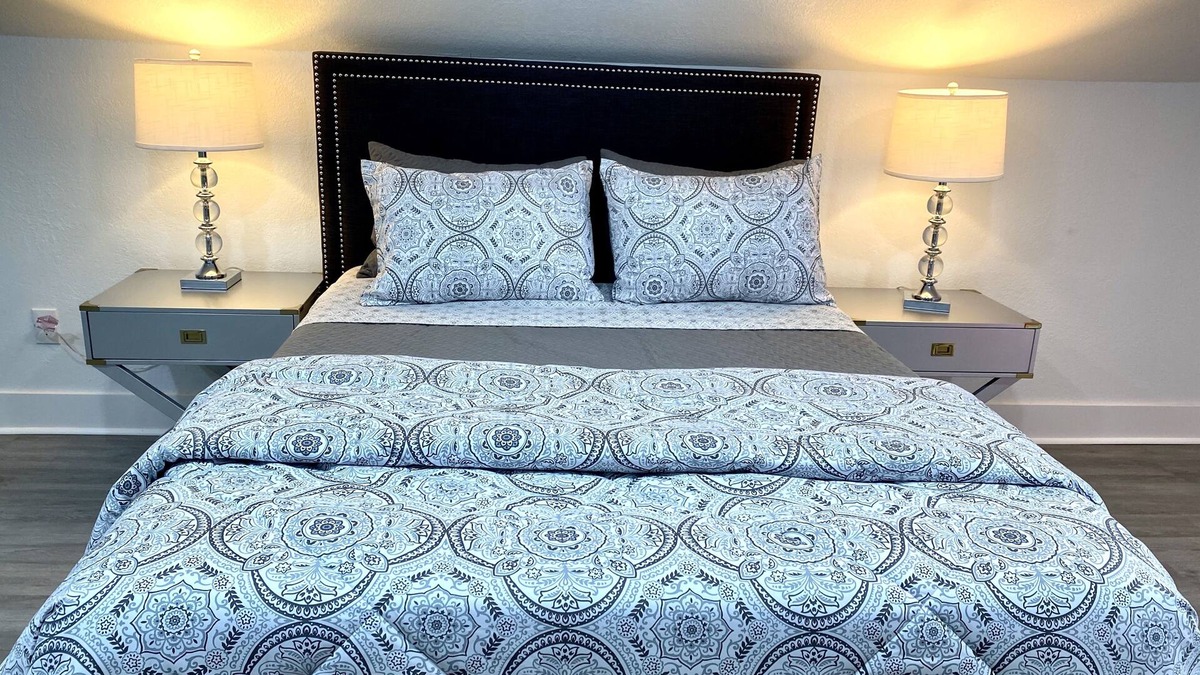 Greater East End Apartment | Stylish Studio with personal Entrance