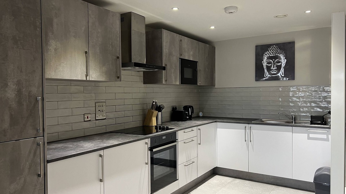 Shirley Apartment | Stylish Suite in Shirley