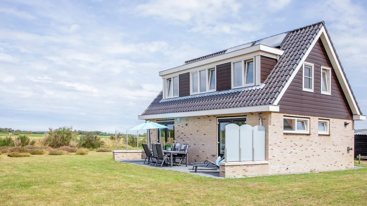 Den Burg House | Stylish Texel Escape with Spa