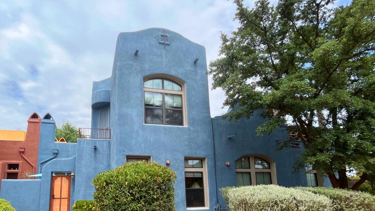 Santa Cruz County House | Stylish Townhome, 2bd, 2ba - Access to Year-round heated pool and gym.