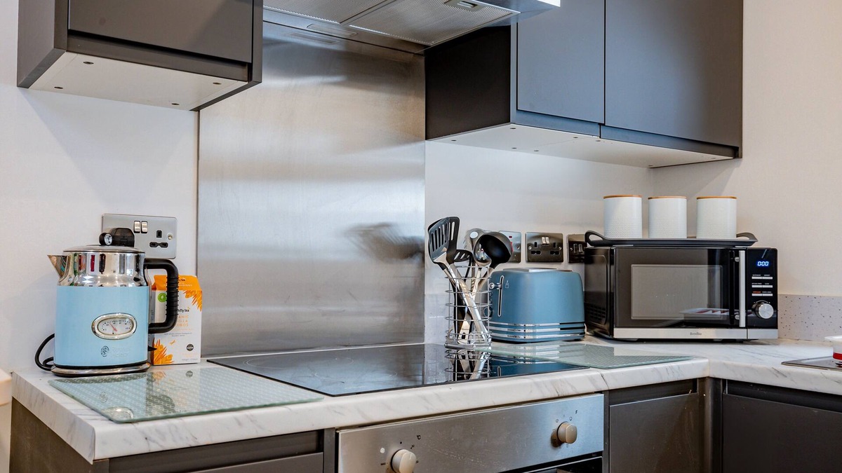 Caterham Apartment | Stylish two bed flat in Caterham
