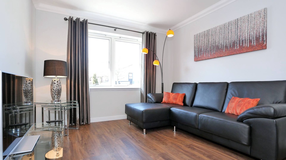 Inverurie Apartment | Stylish two bedroom apartment in Inverurie, Scotland