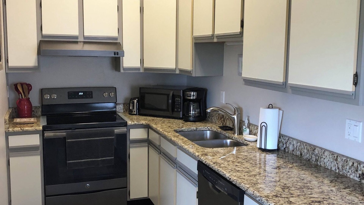 Highland Villa | Stylish villa 5 minutes to world famous Sebring Int’l Raceway