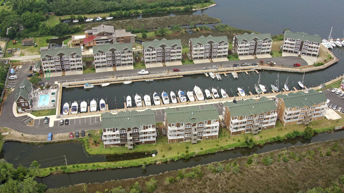 Manteo Condo | Stylish Waterfront/Marina Condo