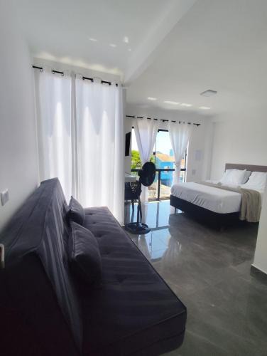 Praia de Leste House | Suíte 25 família Praia de Leste