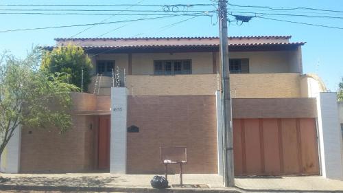 Santa Monica House | suítes economy uberlandia