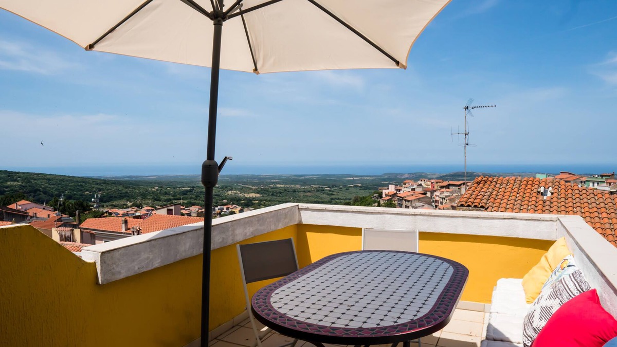 Cuglieri House | Su Palatu - Spacious house for 6 with panoramic terrace