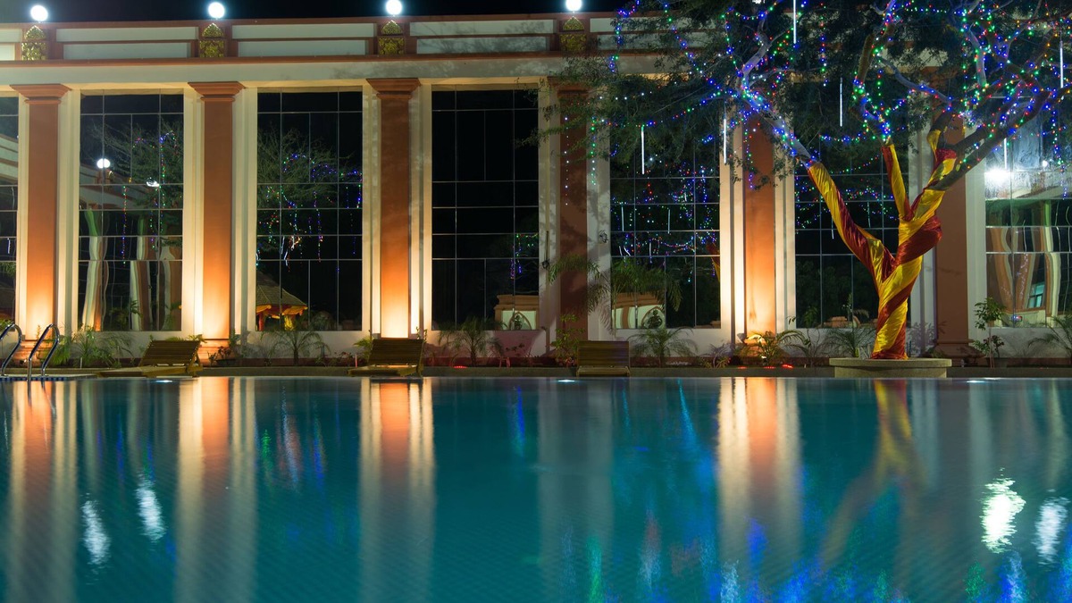 New Bagan Hotel | Su Tine San Royal Palace Hotel