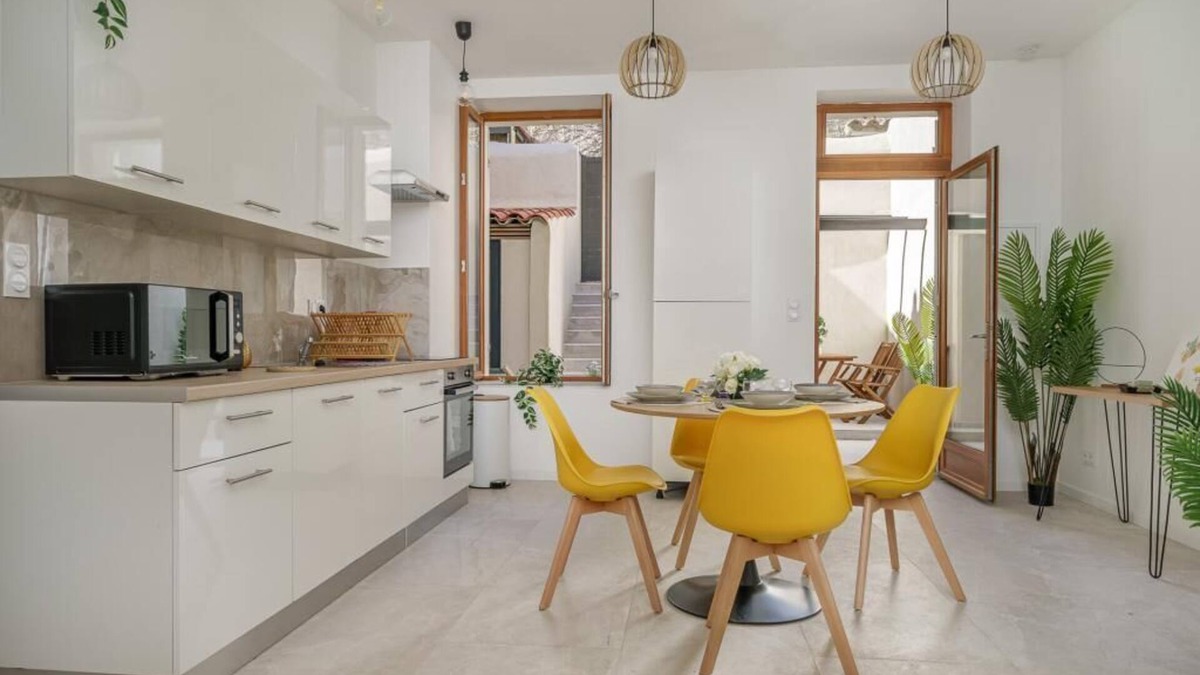 Perier Apartment | Sublime Appartement Avec Terrasse & Climatisation