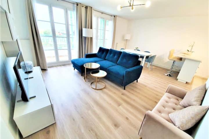 Serris Apartment | Sublime Appartemt 5 min Disneyland/Vallée Village/Val d'europe