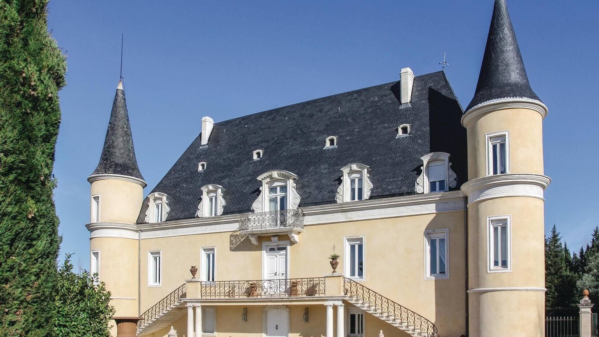 Pont-Saint-Esprit House | Sublime château avec piscine