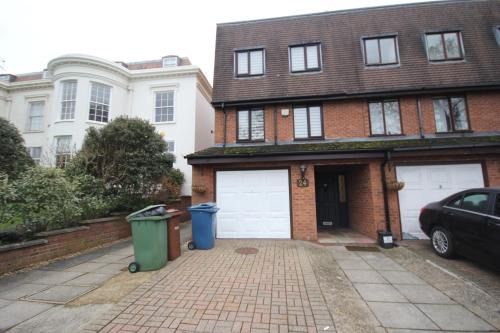 Harrow Apartment | Sudbury Place