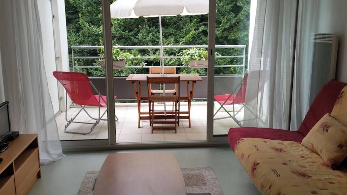 Anglet Apartment | Sudio + terrace 8m² center, beaches, south & parking