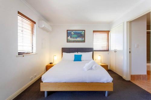 Fremantle Apartment | Suffolk Villa Fremantle On Your Doorstep Location