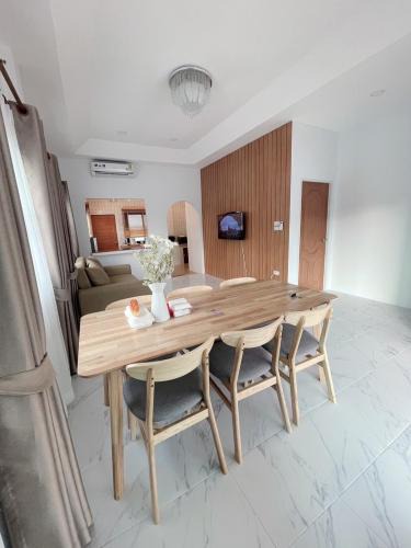 Muang Villa | Sugar Beach Pool Villa Bangsaen