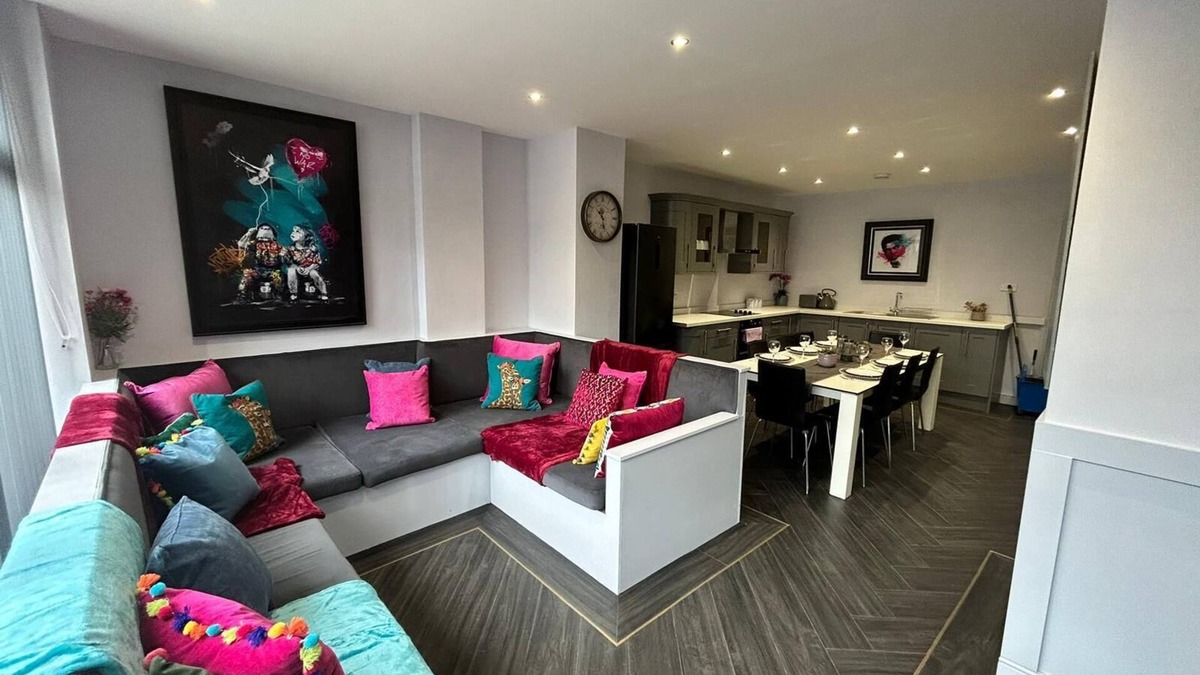 South Shore Apartment | Sugar Hill Suite by Sasco Apartments