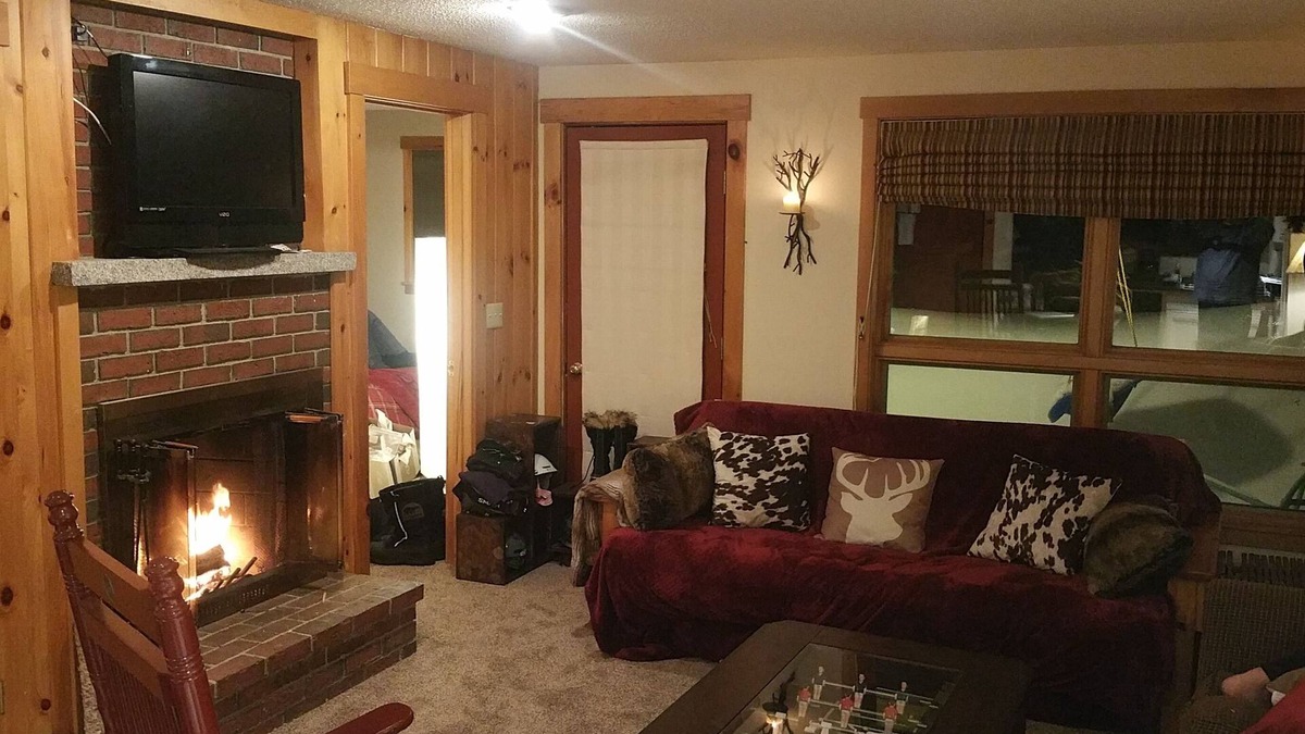 Carrabassett Valley Condo | Sugarloaf Mountain Condo with Indoor Pool, Shuttle and Direct Trail Access!