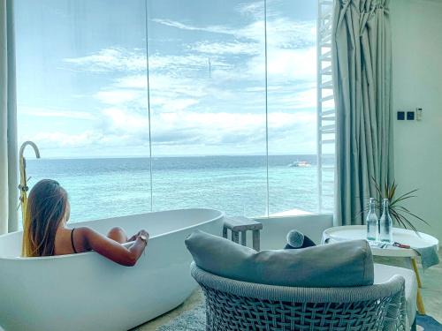 Lapu-Lapu Resort | Sugarsea Inn & Dive shop