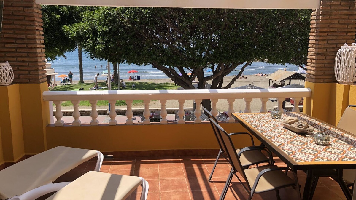 Playas del Palo Apartment | SUITABLE. 1st LINE BEACH. LARGE TERRACE WITH SEA VIEWS. PASEO MARITIMO EL PALO