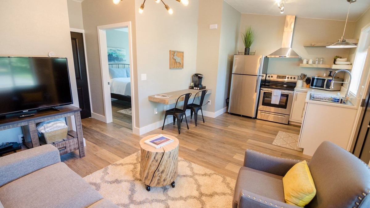 Palmer Apartment | Suite 07 Downtown Palmer