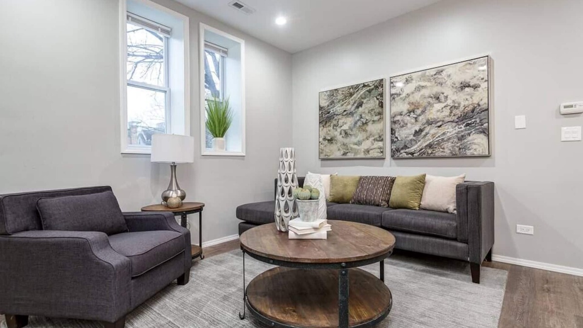 Wrightwood Neighbors Apartment | Suite 1 on Southport 4 Queen Beds!