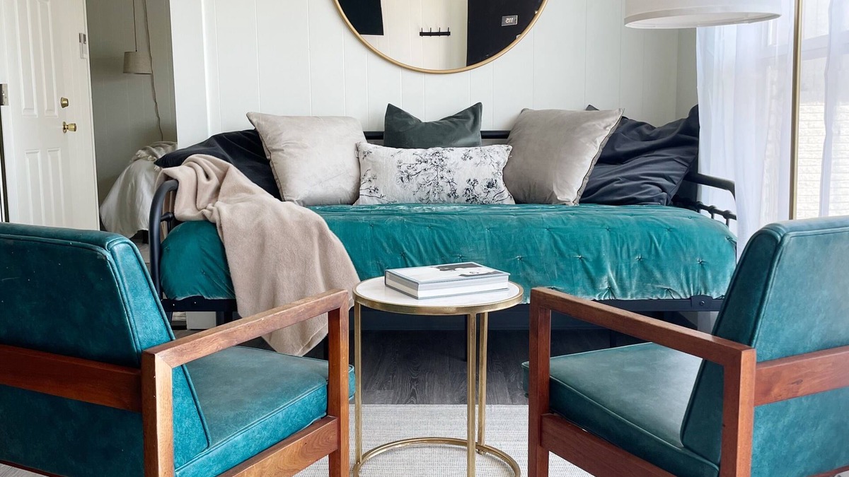 Sault Ste. Marie Apartment | Suite 115 - 1 Bed/2 bath + Living & Kitchen