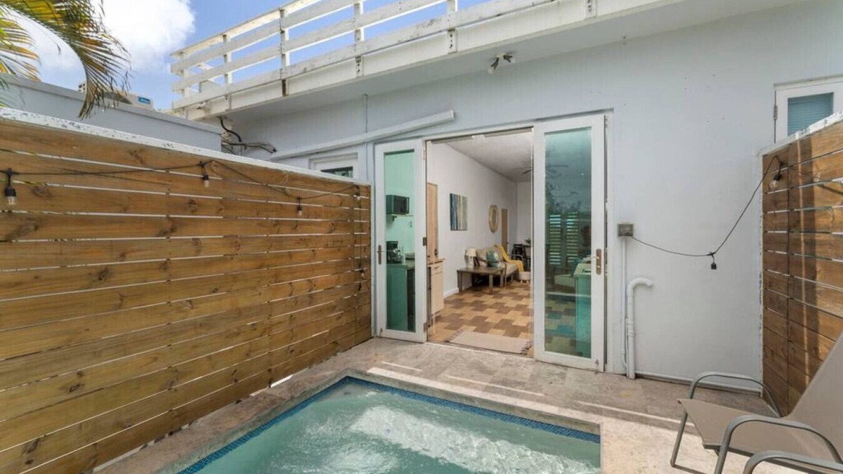 Puntas Apartment | Suite 2 at Road 413 with private pool