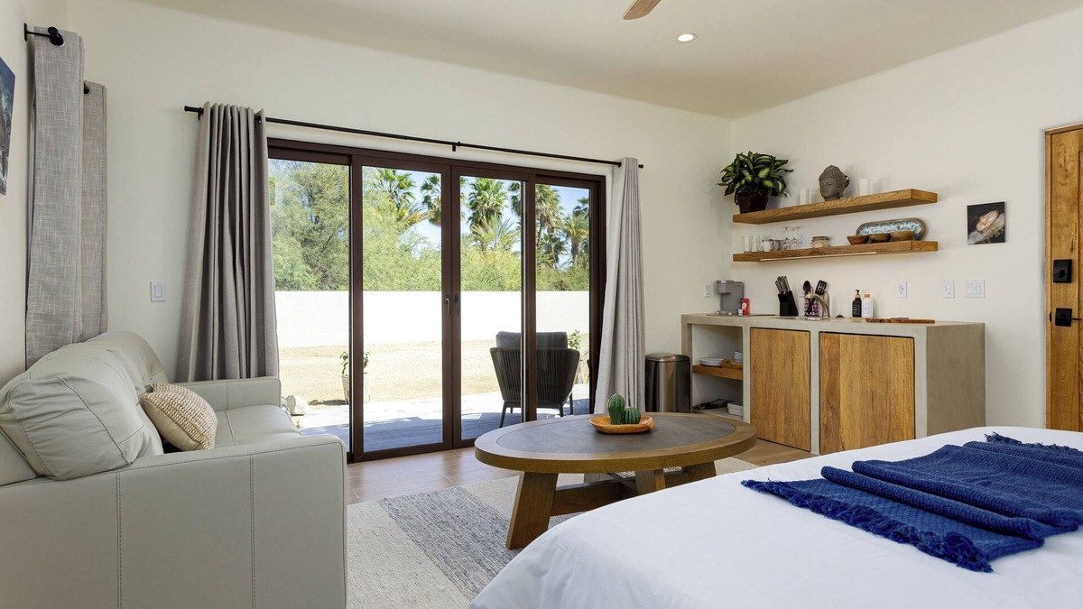 Los Barriles Hotel | Suite 2: Coastal Elegance