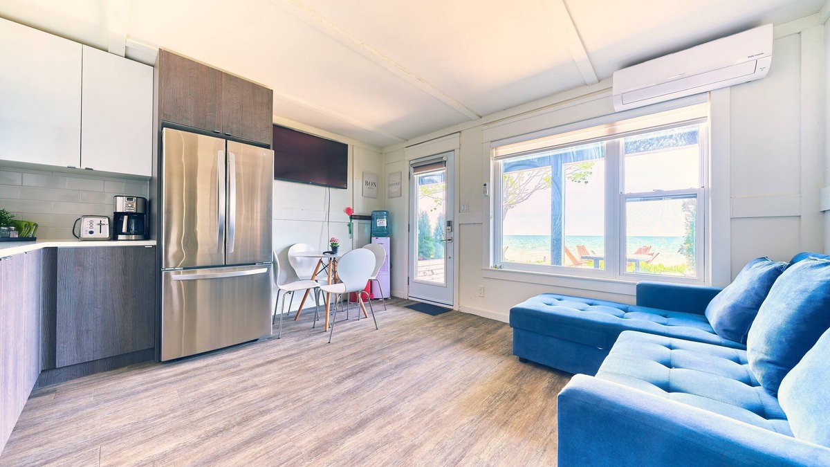 Wainfleet Cottage | Suite 208: Beautiful 1-Bedroom Beachfront Suite