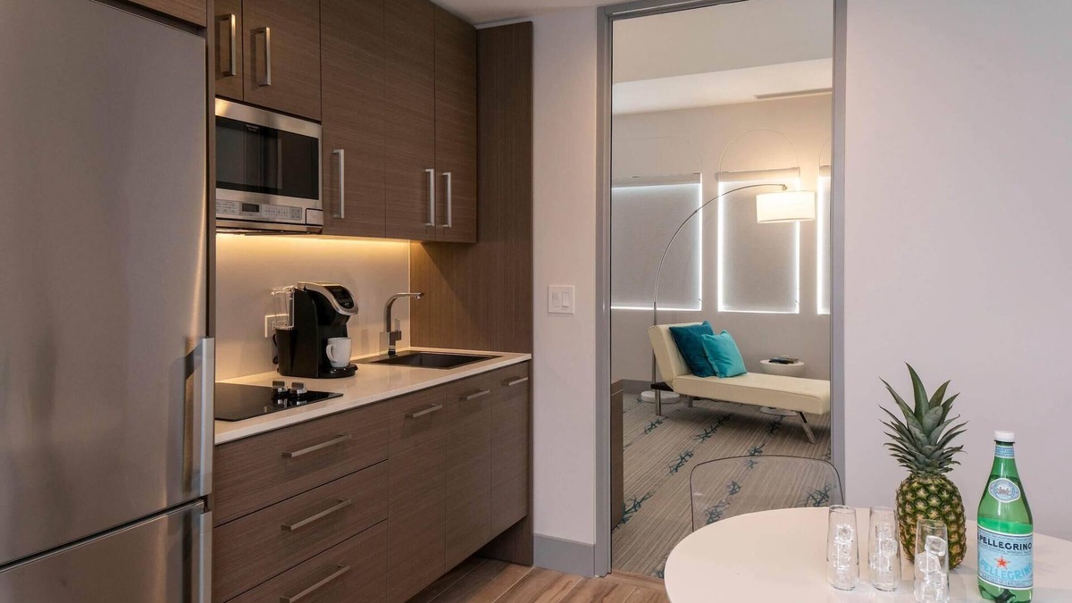 Estate Enighed Hotel | Suite 6 Fall Availability!