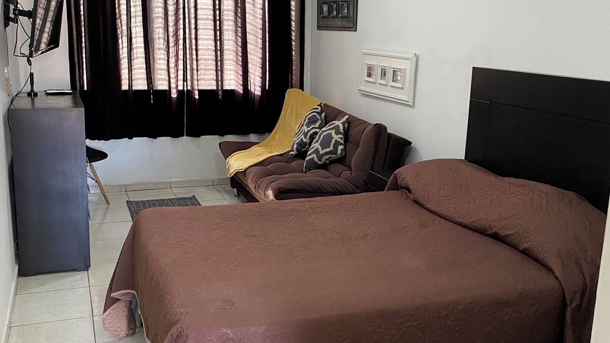 Guadalupe Apartment | Suite 7- 500m from "La Lomita".