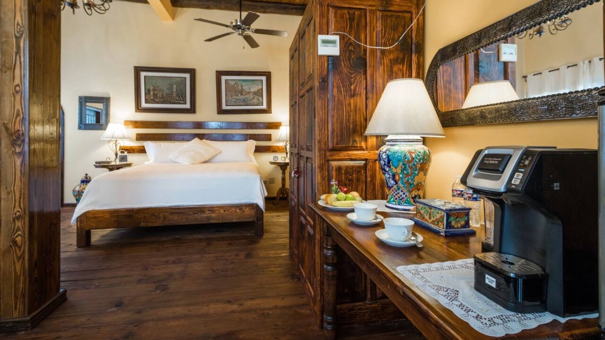 Esterito Bed & Breakfast | Suite Arlena, luxury ✔comfort✔close to the malecon✔Breakfast included✔