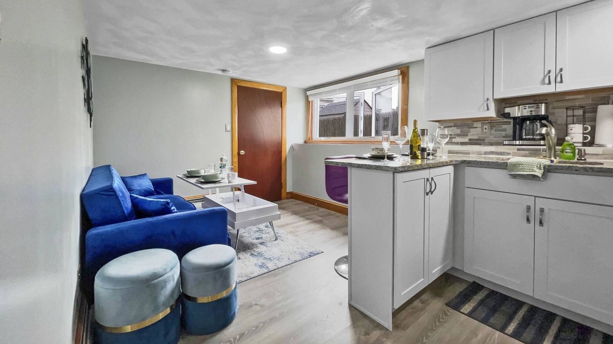 Chelsea Condo | Suite at House of L: near Boston, Hospitals, Encore Casino, Walk to Bus, Fast WiFi, Driveway