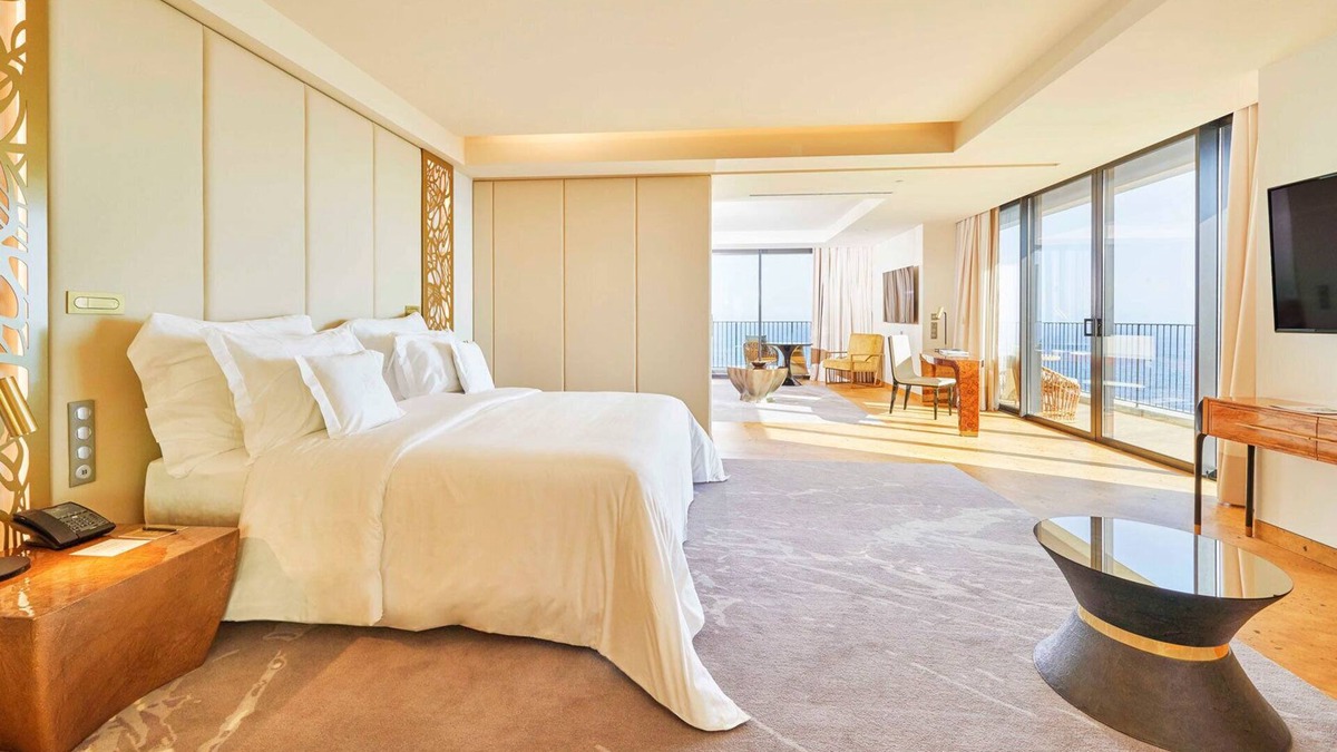 Se Hotel | Suite at the Savoy Palace, in Funchal Madeira