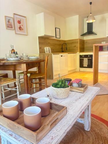Aubenas Apartment | Suite Aubenas centre - château