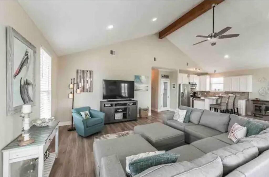 Cate Gray Villa | SUITE BEACH ~ Daytona Beach Shores House