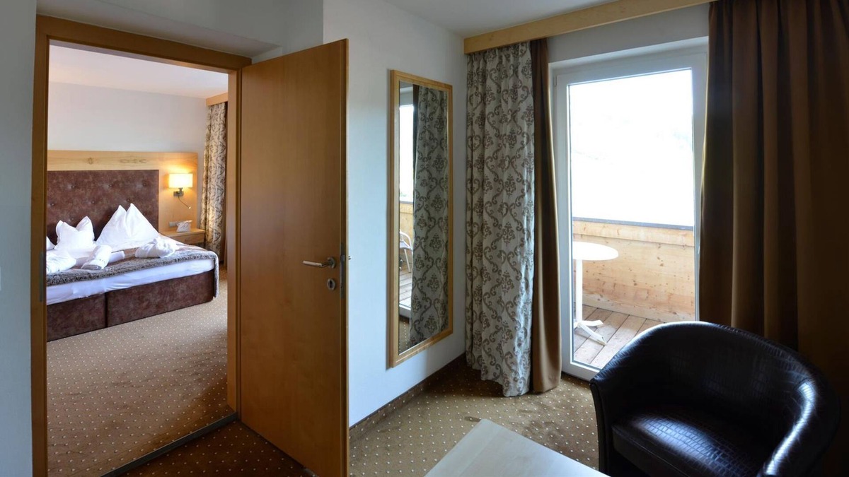 Niederau House | Suite Comfort "Granat" - Hotel Wastlhof